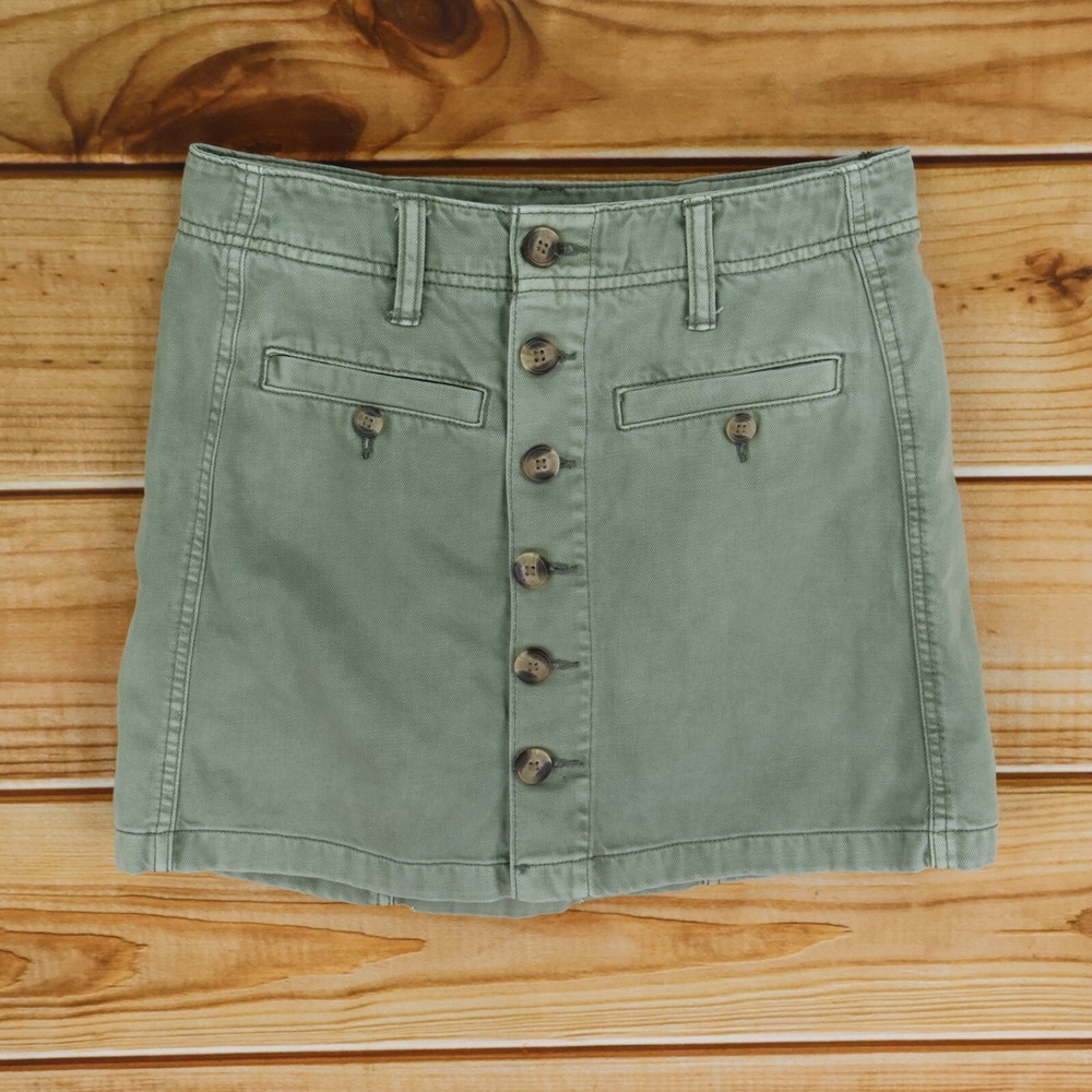 American Eagle Outfitters Short Button Up Skirt Womens Sz 2 Green Cotton Pockets